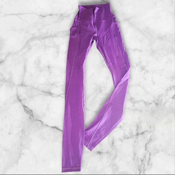 Lululemon Size 4 Purple Aligns with Pockets 30" - Picture 1 of 7
